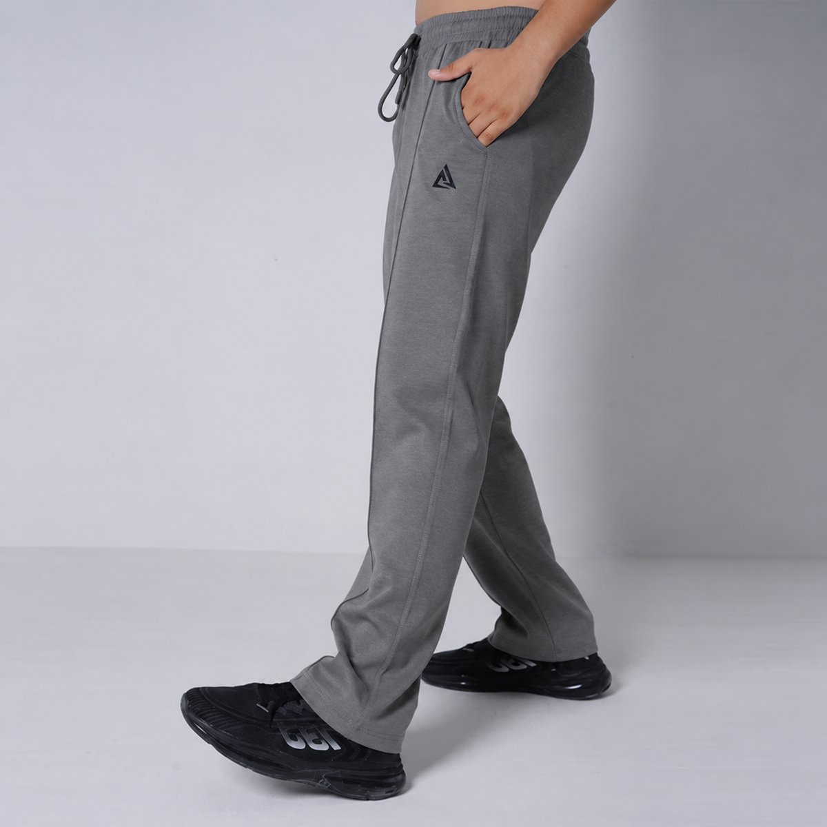 Straight Dot Dark Gray Trouser