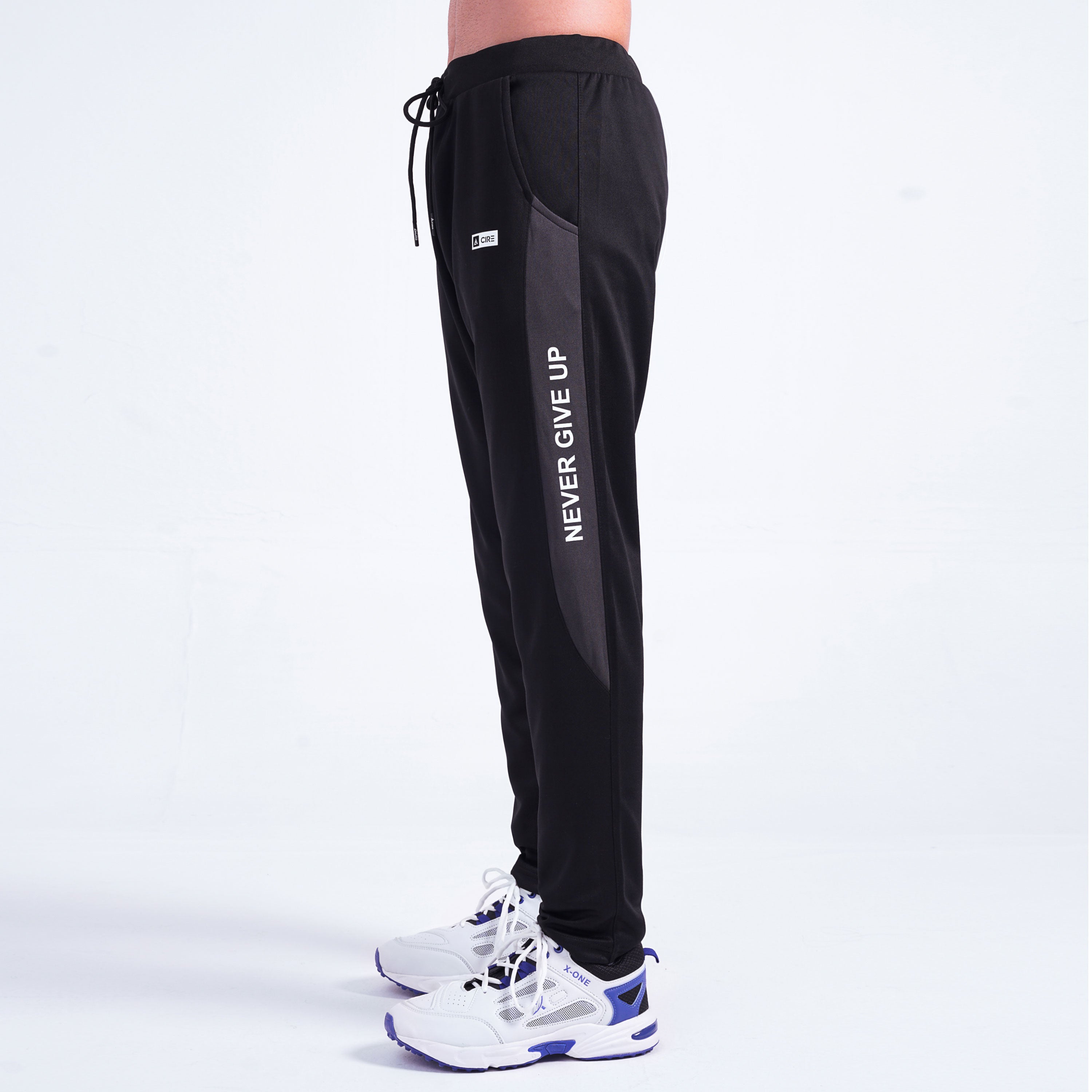 NEVER GIVE UP TROUSER