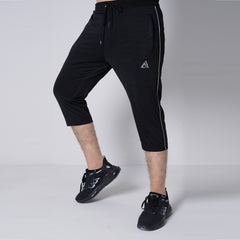Apex Black 3 Quarter Short