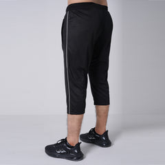 Apex Black 3 Quarter Short