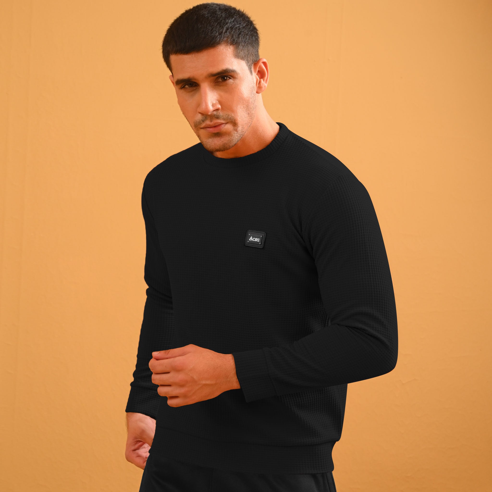 MEN CASUAL SWEATSHIRT BLACK ROUND NECK